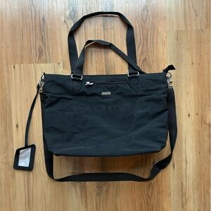 Baggallini Black Travel Tote with Removable Shoulder Strap